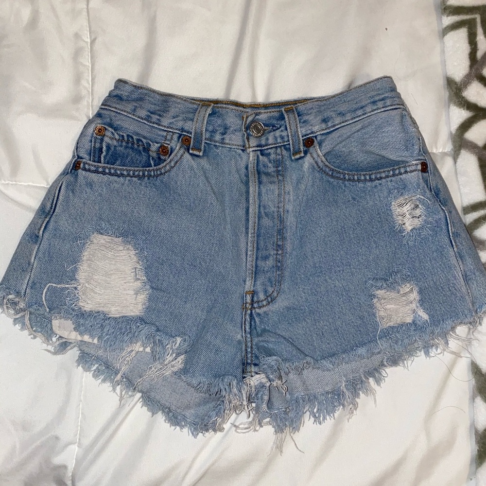 High waisted Levi Shorts